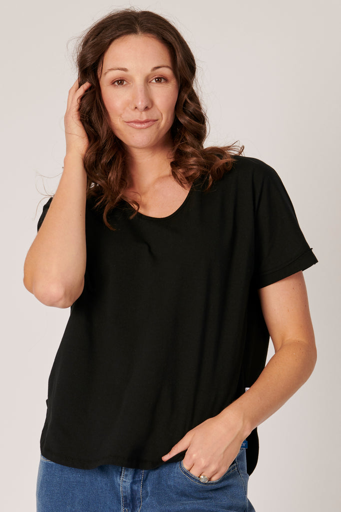 V-Neck Curve Hem Tee