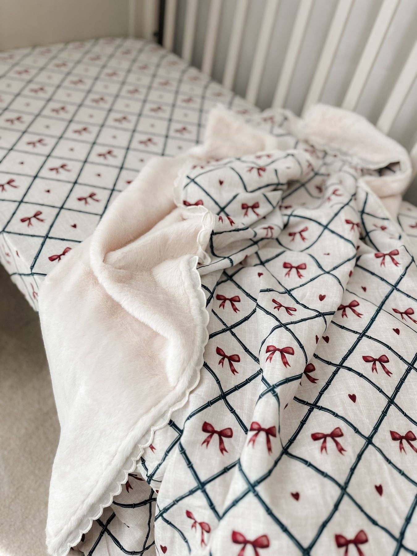 Bow Peep Fur Lined Cot Blanket