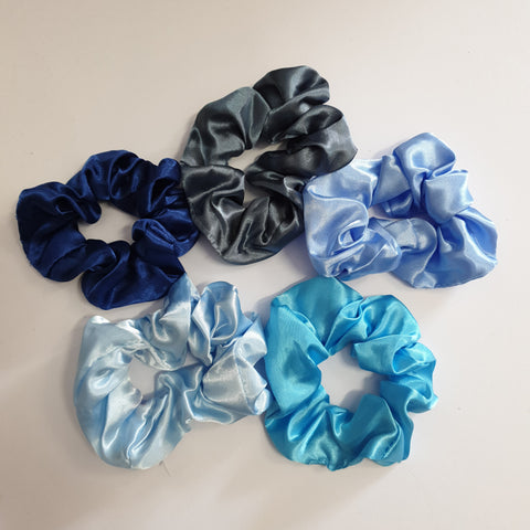 LARGE GINGHAM SCRUNCHIES